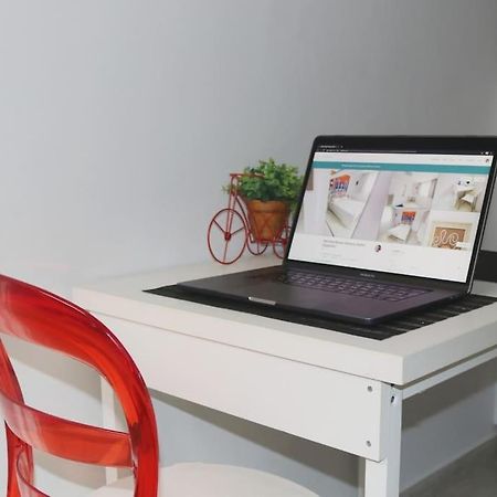2 Bedrooms Apartment Close To Metro Dafni In 아테네 외부 사진