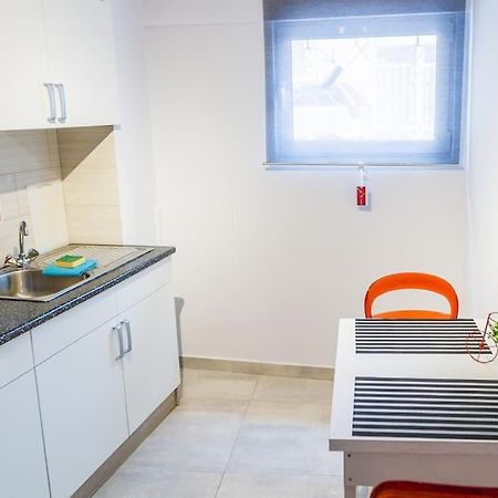 2 Bedrooms Apartment Close To Metro Dafni In 아테네 외부 사진