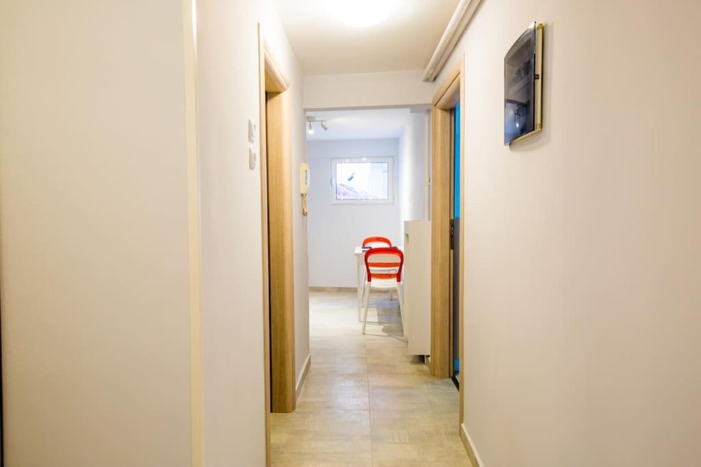 2 Bedrooms Apartment Close To Metro Dafni In 아테네 외부 사진