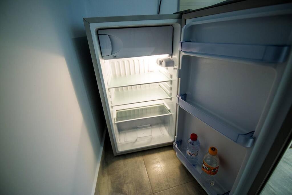 2 Bedrooms Apartment Close To Metro Dafni In 아테네 외부 사진