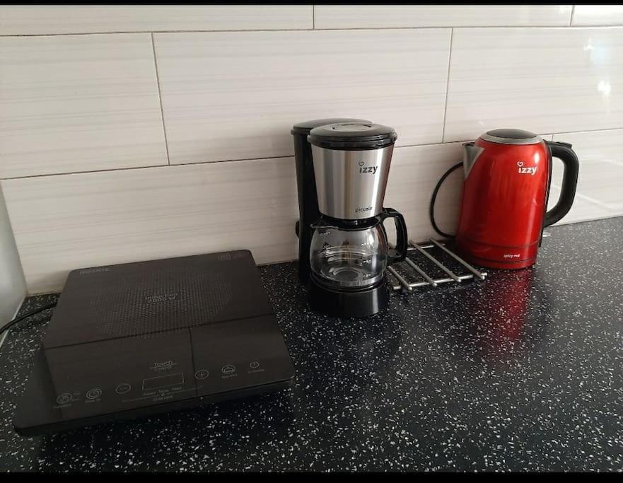 2 Bedrooms Apartment Close To Metro Dafni In 아테네 외부 사진